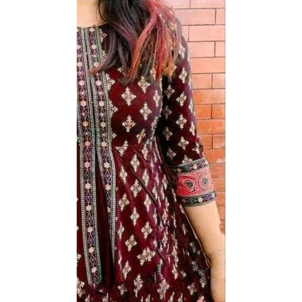 Women Pure Rayon Gold Printed A-line Long Kurti | Daily Wear Kurta | Party Wear Kurta | Kurti For Women | Printed Maroon Color Kurta | long kurti for women - Maroon, XXXL