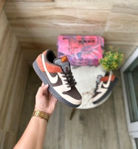 NIKE SB DUNK 2023 RED PANDA