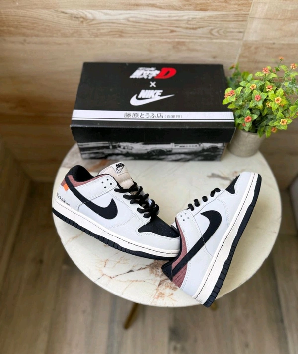 NIKE SB DUNK AE86
