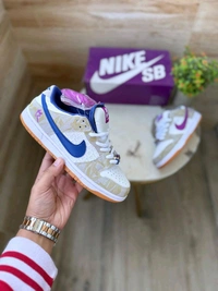 NIKE SB DUNK RAYSSA LEAL - 42