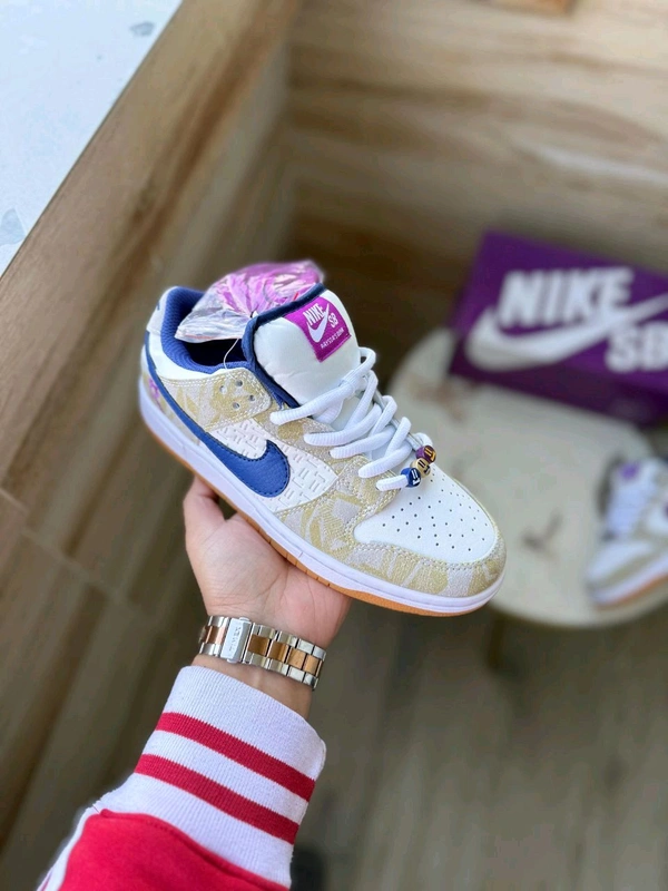 NIKE SB DUNK RAYSSA LEAL - 43