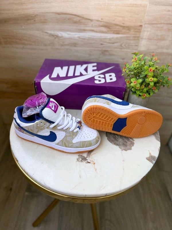 NIKE SB DUNK RAYSSA LEAL - 44