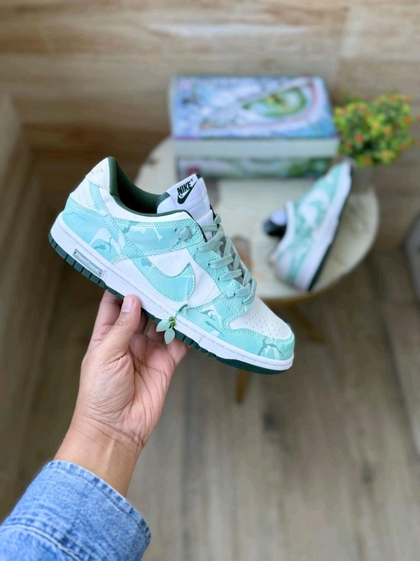 NIKE SB DUNK SNAKE OF THE YEAR 2025 - 41