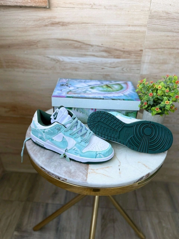 NIKE SB DUNK SNAKE OF THE YEAR 2025 - 41