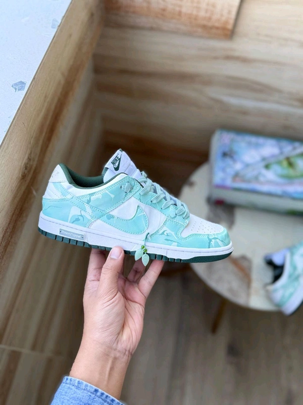 NIKE SB DUNK SNAKE OF THE YEAR 2025 - 45