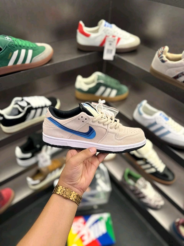 NIKE SB DUNK TRUCK IT - 41