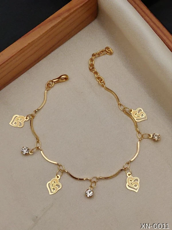 Eternal Love Elegance Gold-Plated Bracelet with Heart in a Heart Double Heart Pattern - Adjustable Sizing, Exquisite Cubic Zirconia and Sparkling American Diamond Stones