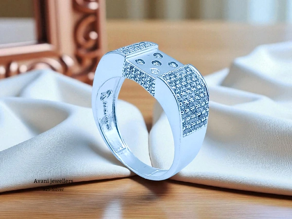 Silver Gents Fancy Rings - 25, 5.28, 5.28