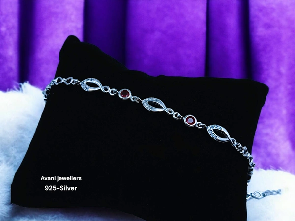 Silver Ladies Fancy Bracelet - 8 INCH, 6.6