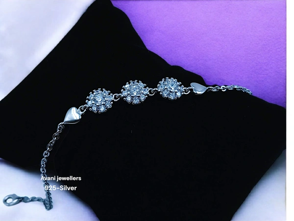 Silver Ladies Fancy Bracelet - 7.5 INCH, 4.8