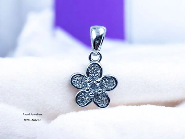 Silver Ladies Fancy Pendant - 1.23
