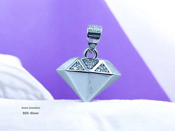 Silver Ladies Fancy Pendant - 1.18