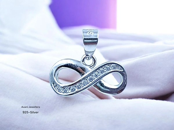Silver Ladies Fancy Pendant - 1.15