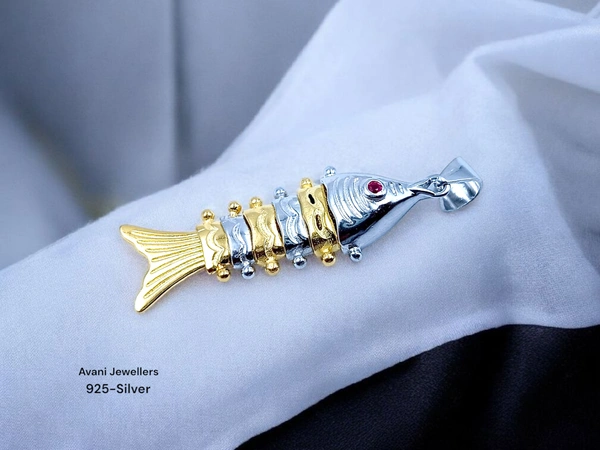 Silver Ladies Fancy Pendant - 3.05