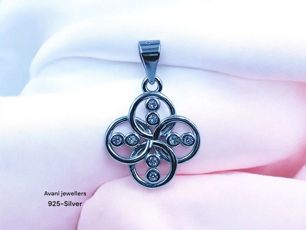 Silver Ladies Fancy Pendant - 1.23