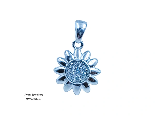 Silver Ladies Fancy Pendant - 1.32