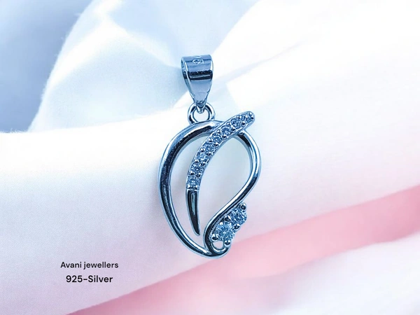 Silver Ladies Fancy Pendant - 1.23
