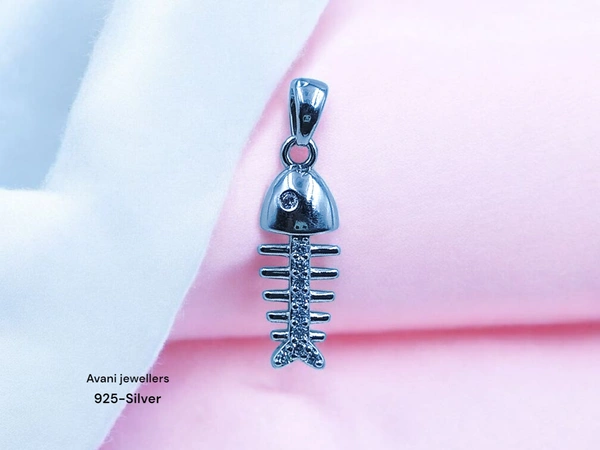 Silver Ladies Fancy Pendant - 1.29
