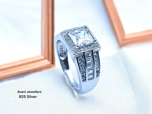 Silver Ladies Fancy Ring - 4.39, 13