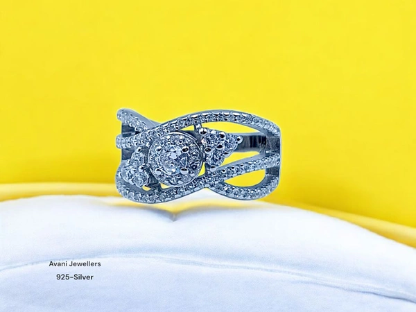 Silver Ladies Fancy Ring - 4.11, 9