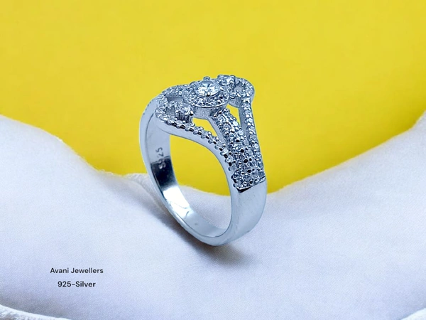 Silver Ladies Fancy Ring - 4.65, 17