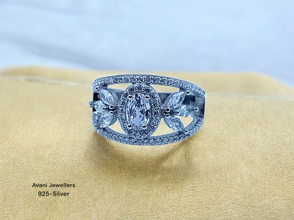 Silver Ladies Fancy Ring - 3.99, 12
