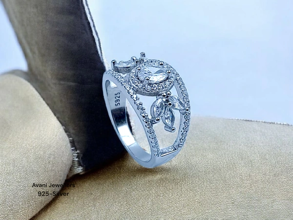 Silver Ladies Fancy Ring - 3.99, 12