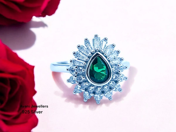 Silver Ladies Fancy Ring - 3.93, 14