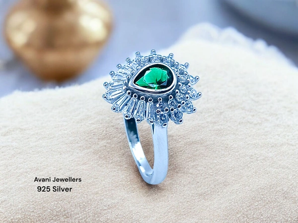 Silver Ladies Fancy Ring - 3.93, 14