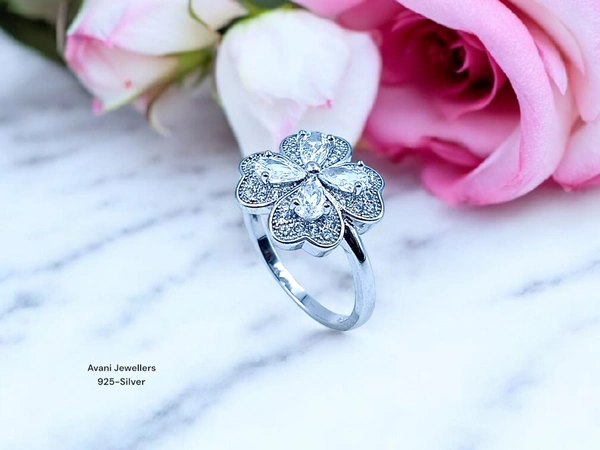 Silver Ladies Fancy Ring - 3.37, 13