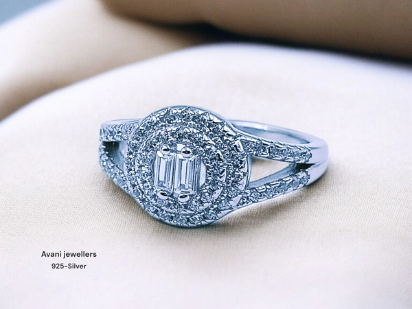 Silver Ladies Fancy Ring - 9, 2.86