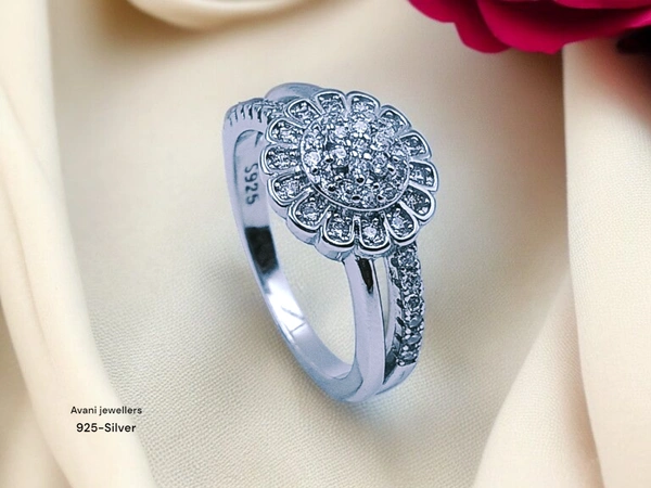 Silver Ladies Fancy Ring - 12, 3.05