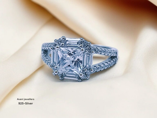 Silver Ladies Fancy Ring - 12, 3.66
