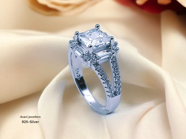 Silver Ladies Fancy Ring - 12, 3.66