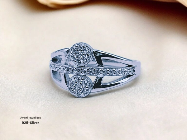 Silver Ladies Fancy Ring - 9, 2.62