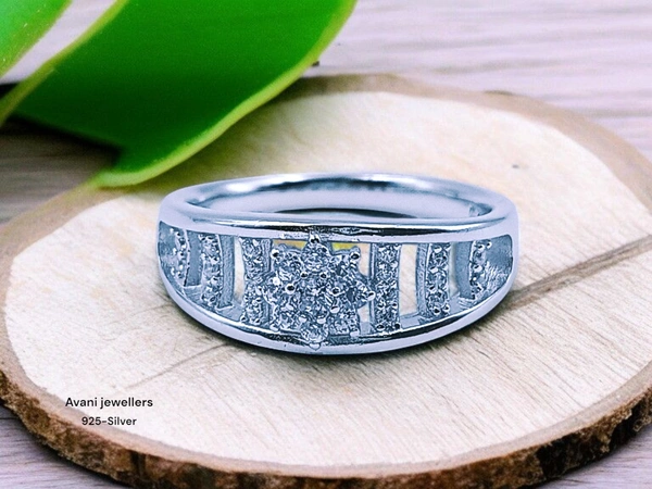 Silver Ladies Fancy Ring - 10, 2.5