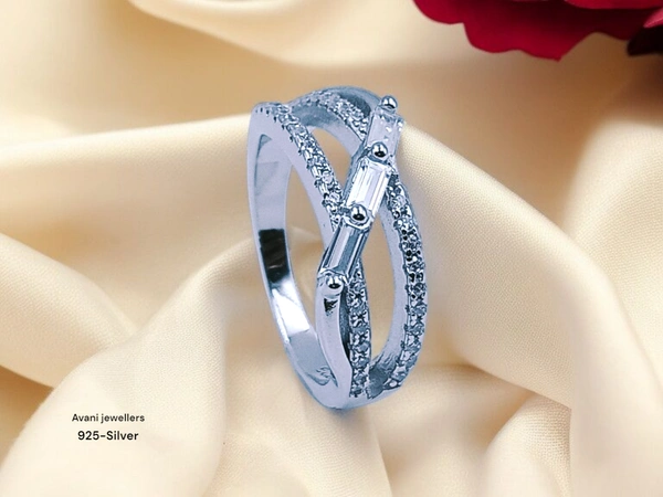 Silver Ladies Fancy Ring - 14, 4.04