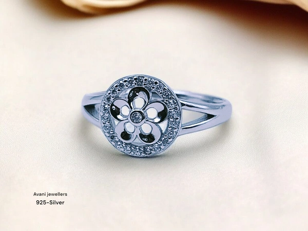 Silver Ladies Fancy Ring - 17, 3.03