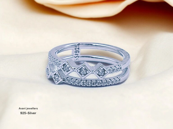 Silver Ladies Fancy Ring - 12, 2.62