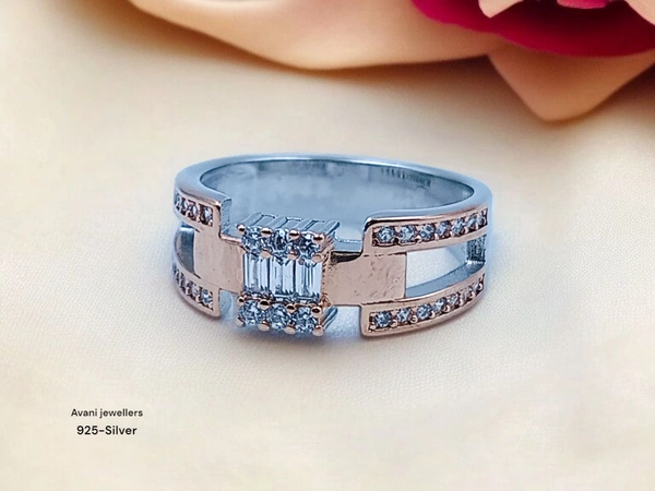 Silver Ladies Fancy Ring - 3.74, 13