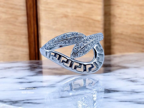 Silver Ladies Fancy Ring - 2.75, 13