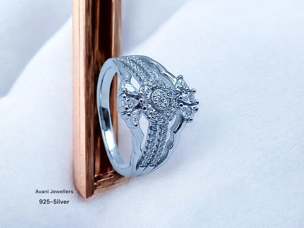 Silver Ladies Fancy Ring - 4.14, 19