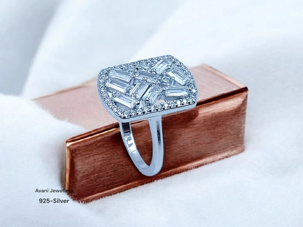 Silver Ladies Fancy Ring - 3.92, 10