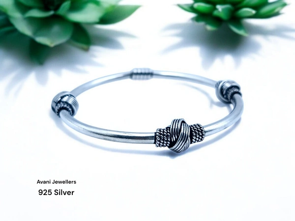 Silver Ladies Plain Kade - 17.14, Free Size