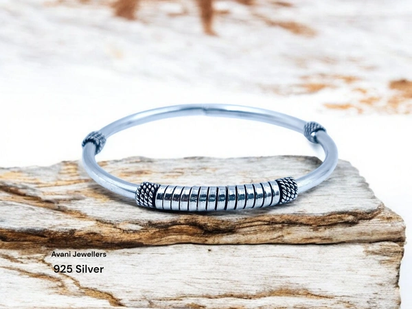 Silver Ladies Plain Kade - 14.37, Free Size