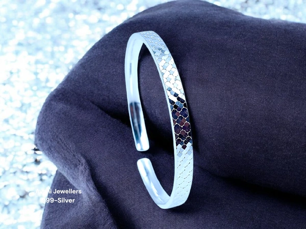 Silver Ladies Plain Kade - 21.32, Free Size