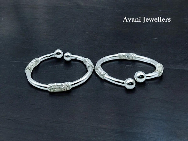 Silver Baby Plain Kade - 12.37, Adjustable