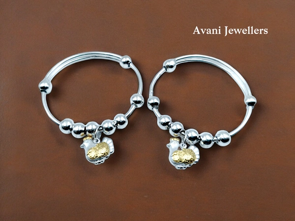 Silver Baby Plain Kade - 17.79, Adjustable
