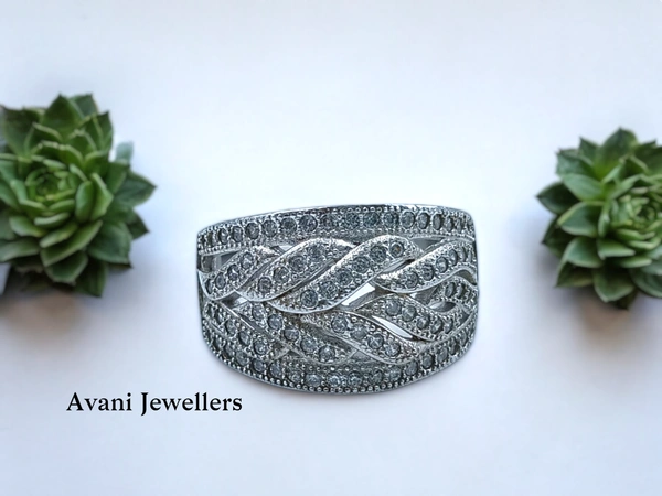 Silver Ladies Cocktail Ring - 5.59, 13