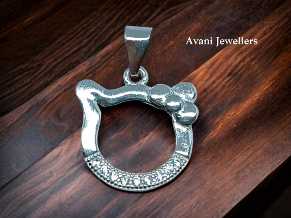 Silver Ladies Fancy Pendant - 1.15